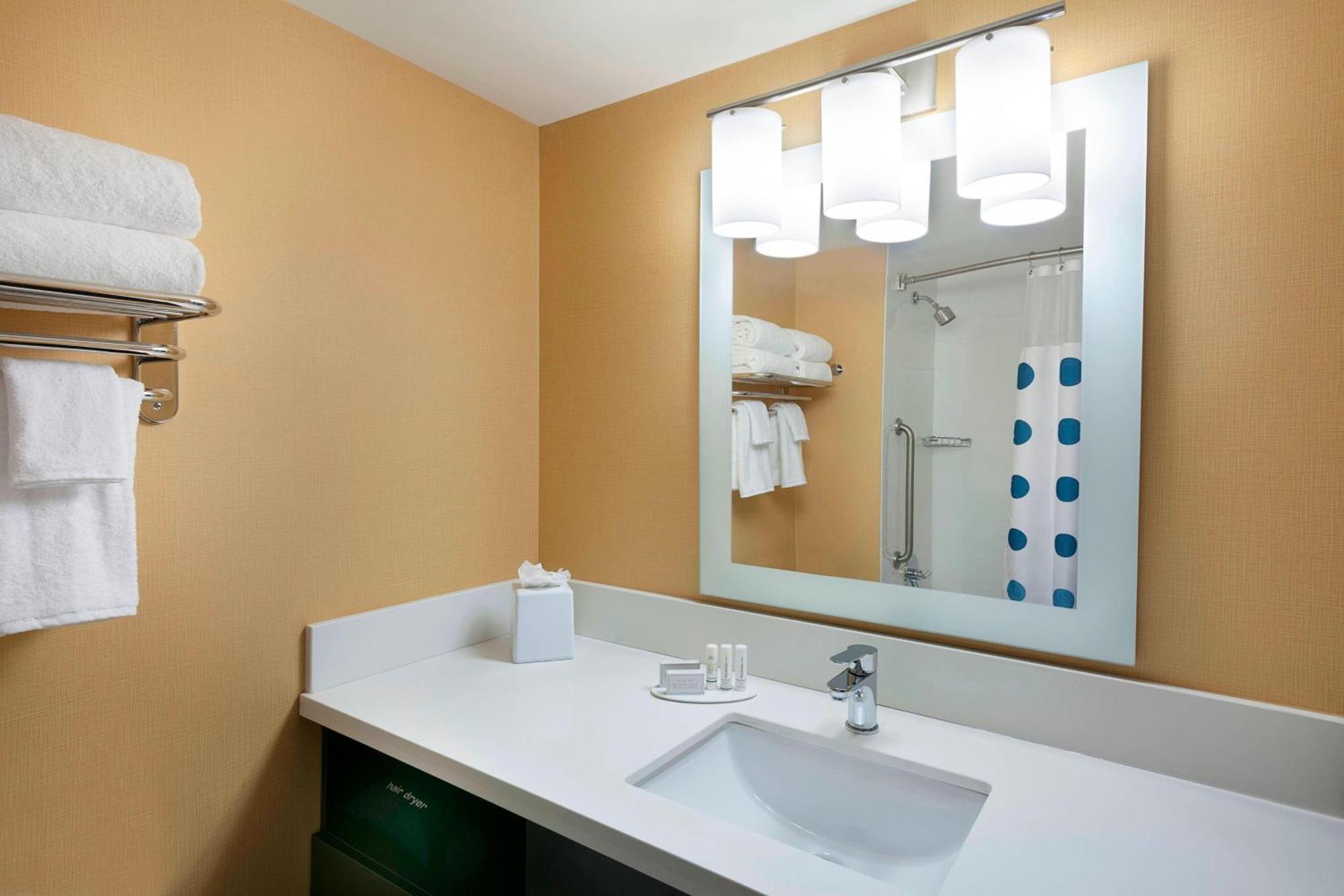 Towneplace Suites By Marriott Toronto Northeast/Markham Esterno foto