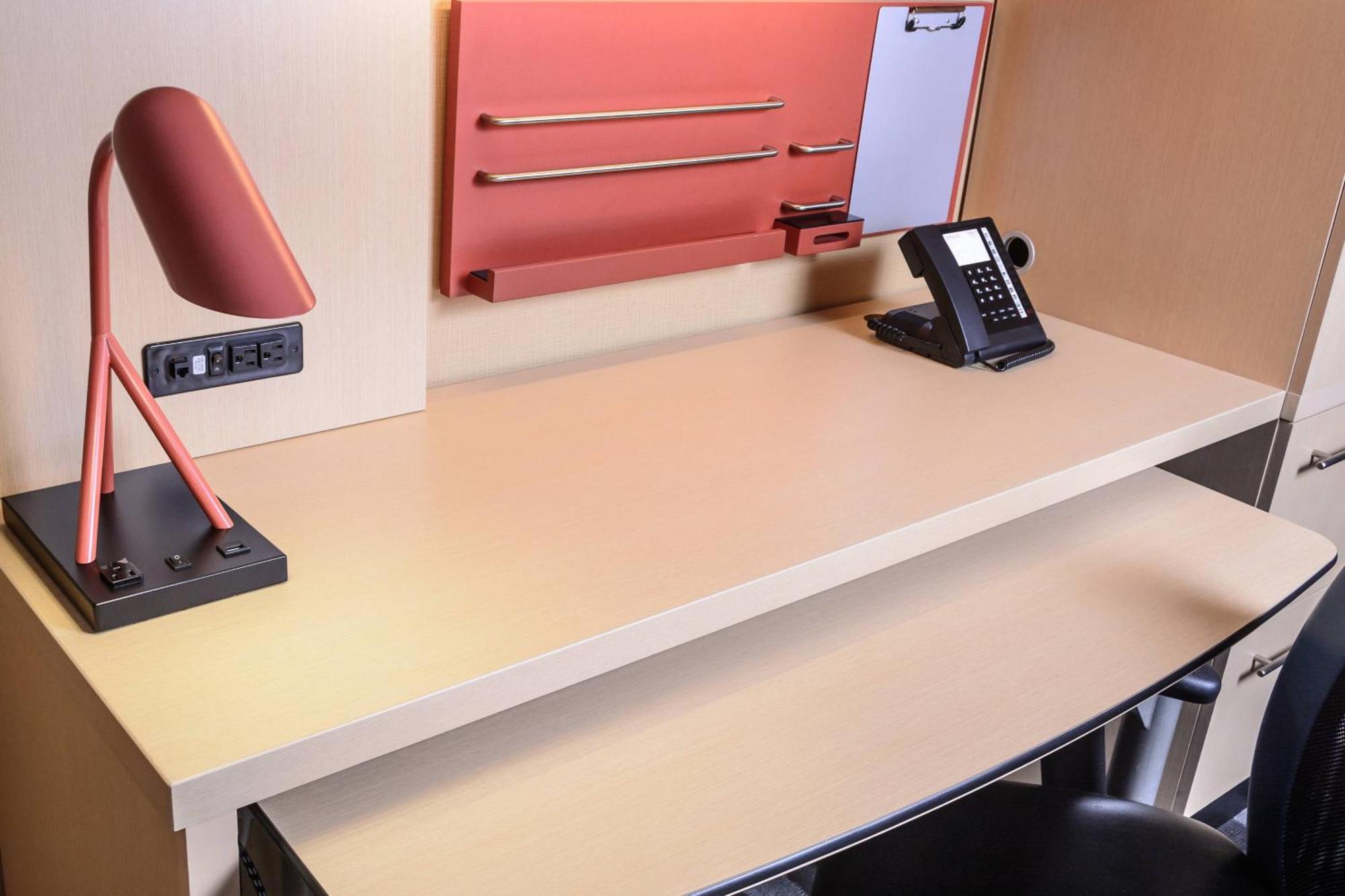 Towneplace Suites By Marriott Toronto Northeast/Markham Esterno foto
